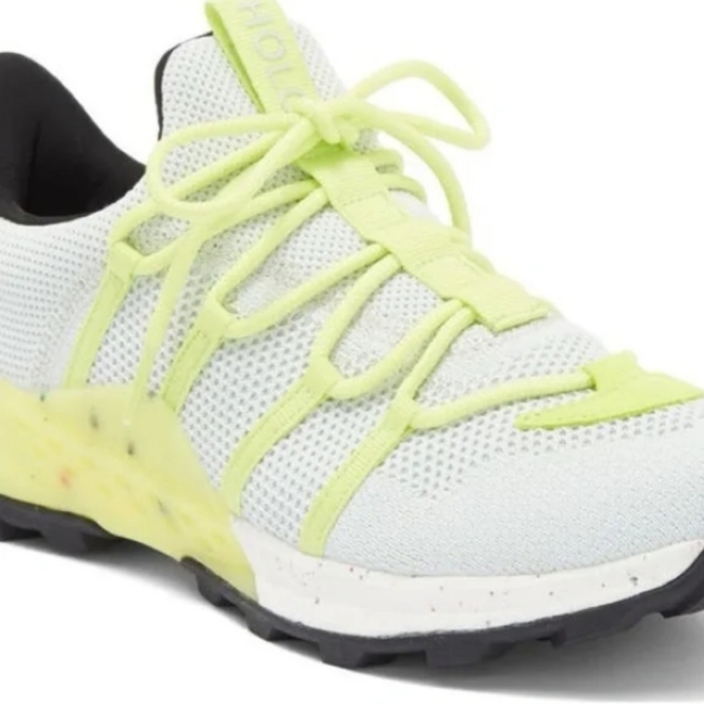 Mens sports shoes